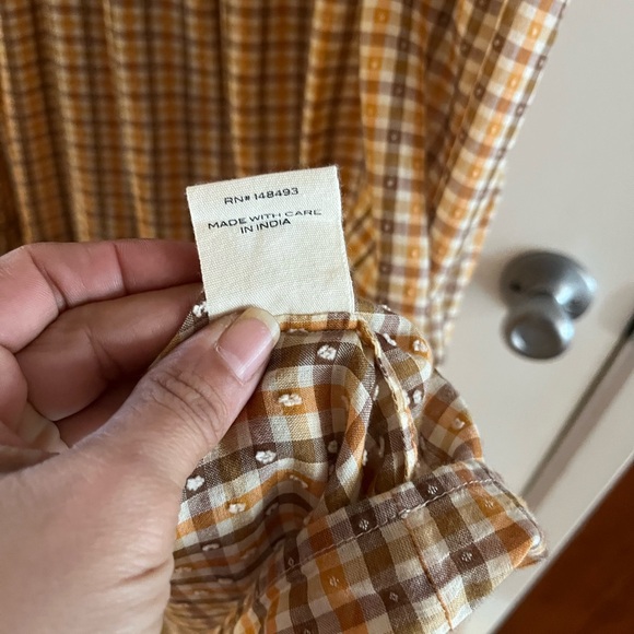 Doen Elodie Plaid Puff Sleeve Midi Dress in Meringue - Picture 6 of 11